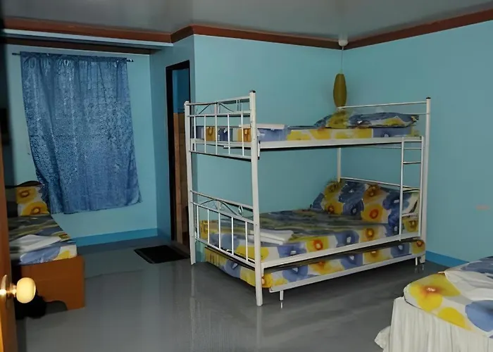 Sir Williams Lodge & Beach Resort